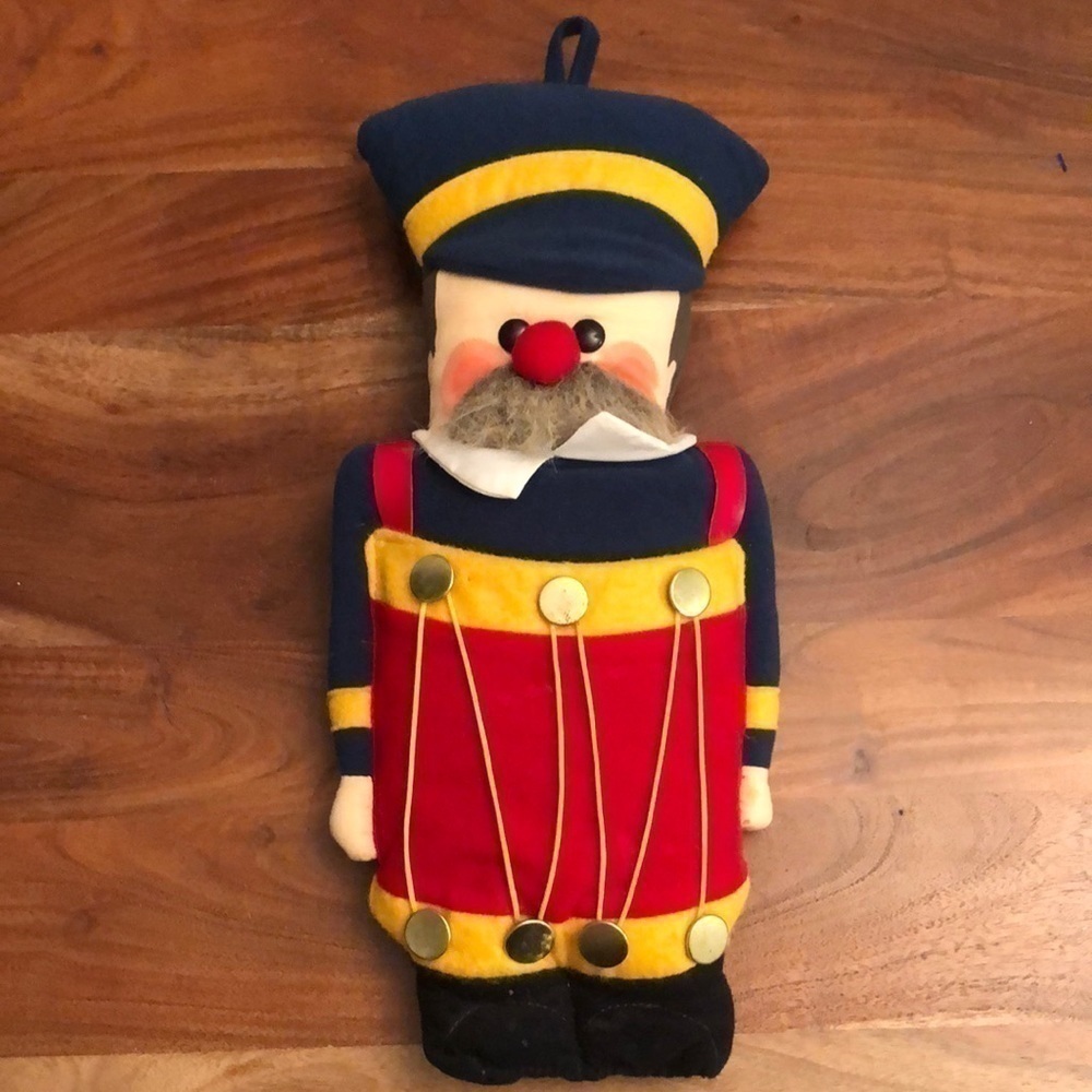 VINTAGE 1981 HALLMARK CHRISTMAS SOLDIER